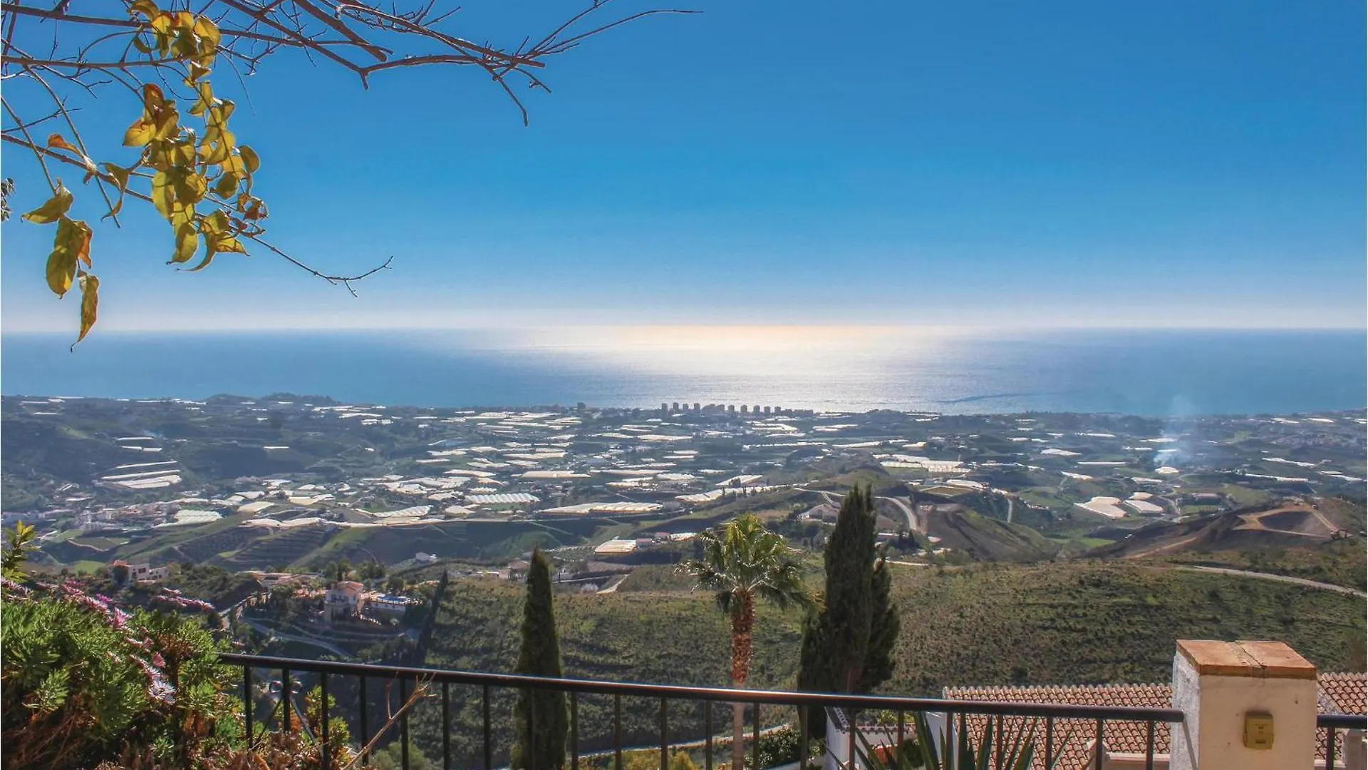 Beautiful Home In Algarrobo With Wifi