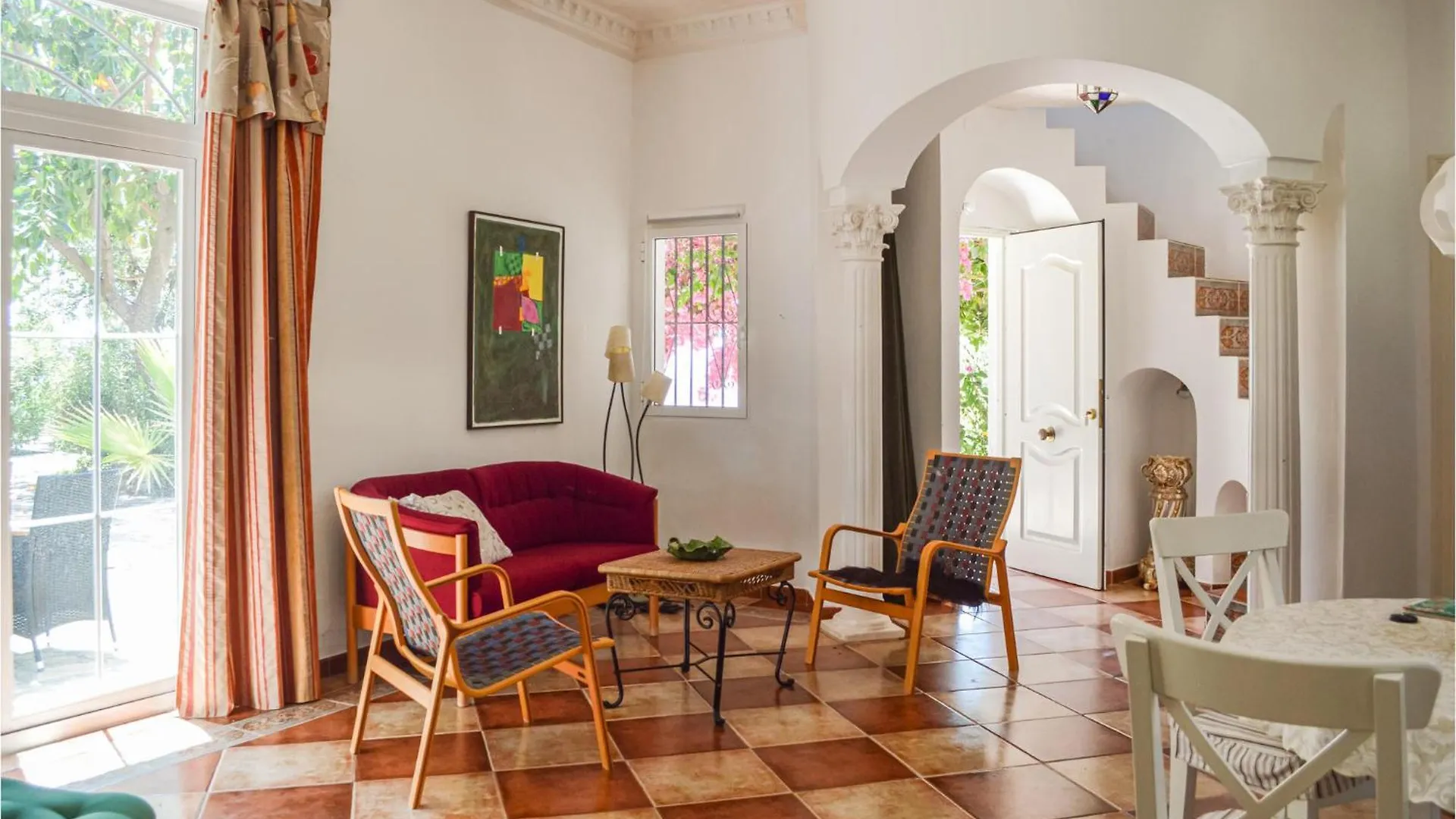 Beautiful Home In Algarrobo With Wifi
